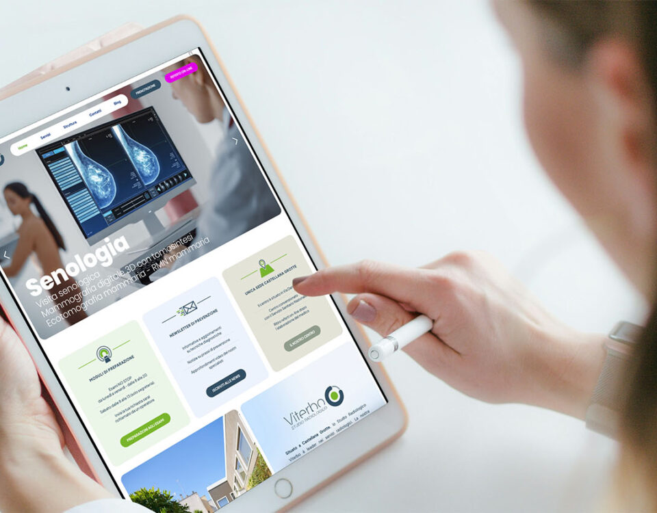 Centri radiologici convenzionati Bari, utente al tablet